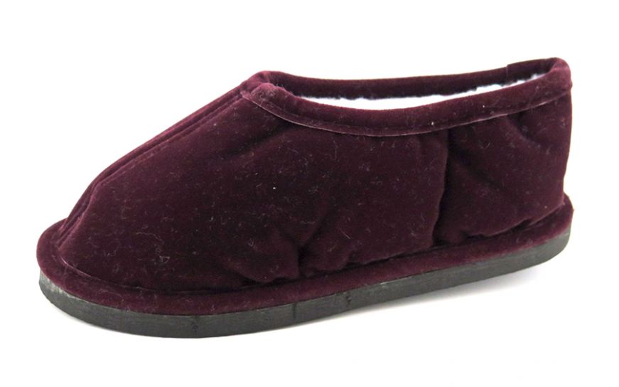 Pantufla de Gamuza / Pana con Cordero dentro y Base de Goma