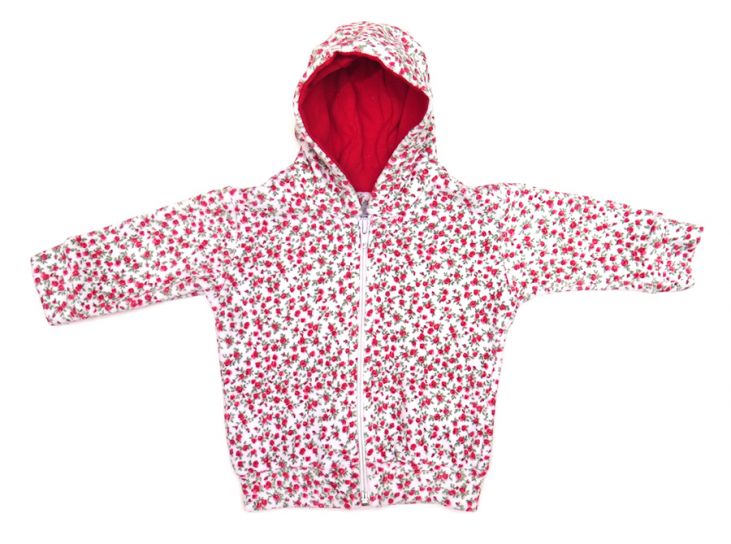 campera de plush con capucha estampada con flores
