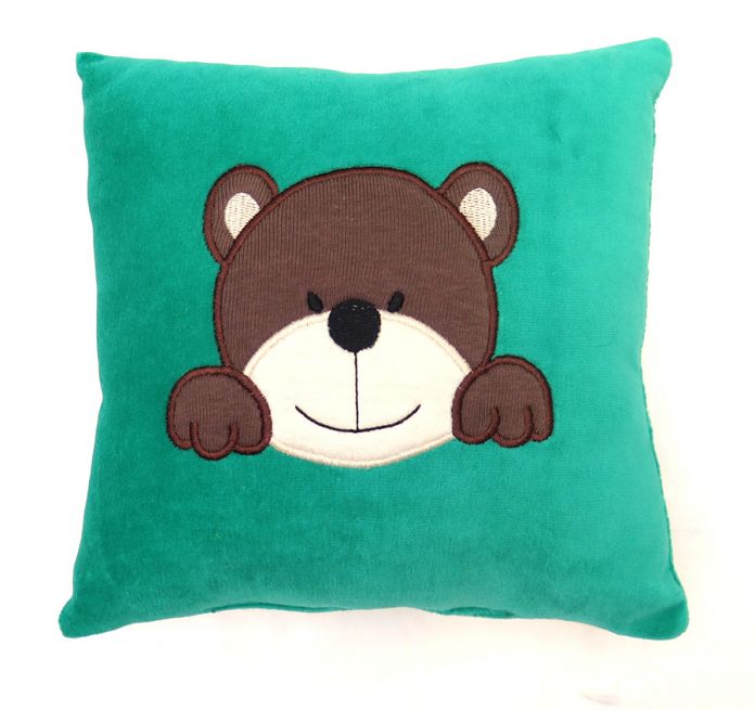 almohada de apego bordada