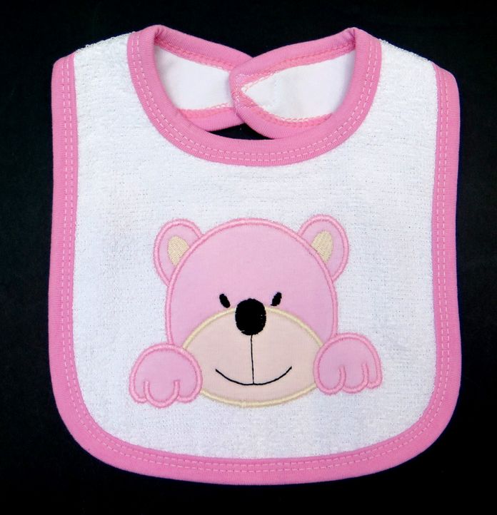 Baberos de Toalla con Aplique Bordado