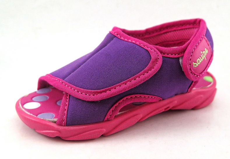 Sandalia de lycra con velcro