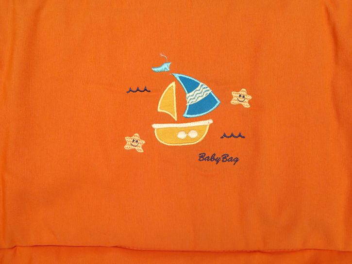 Acolchado y Chichonera Cuna Con Velero y Estrellas de Mar Bordado