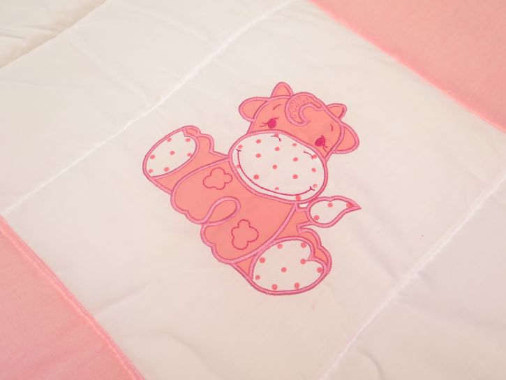 Acolchado Con Chichonera de Cuna Funcional Con Vaca Bordada