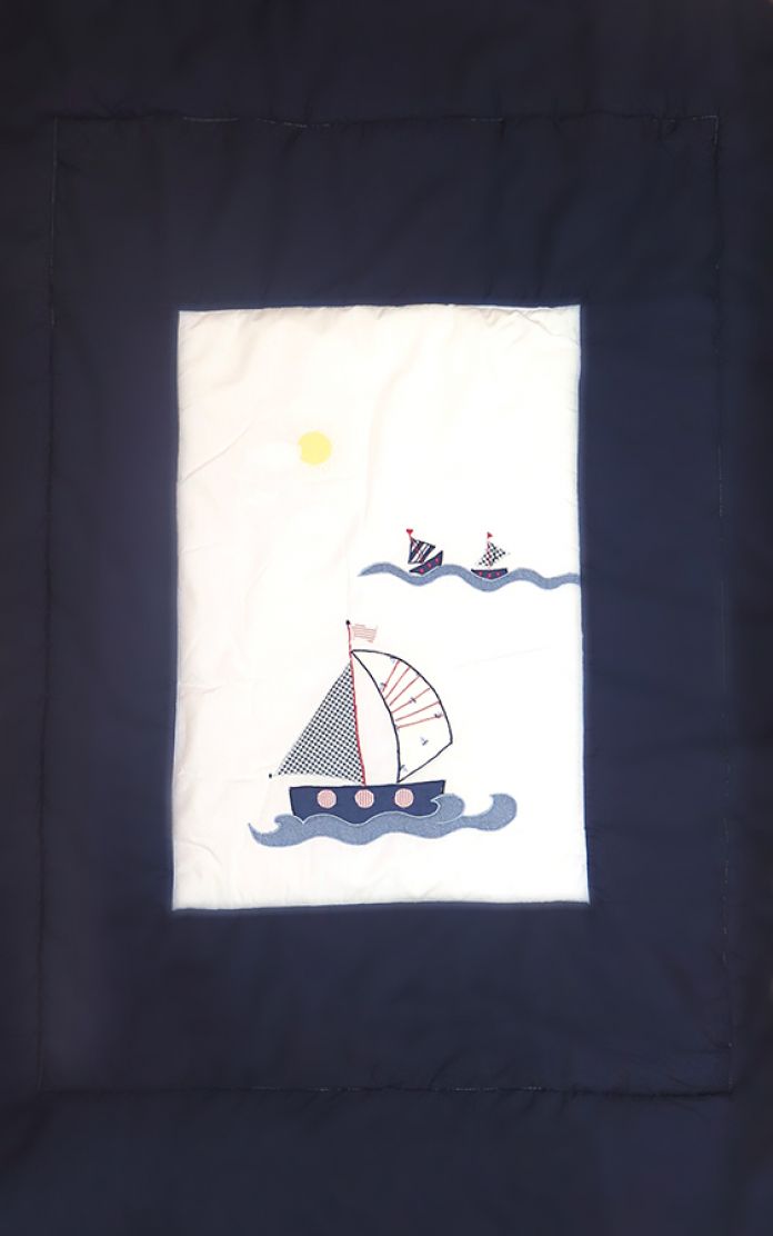 Acolchado Con Chichonera Cuna Funcional Combinado Velero Bordado