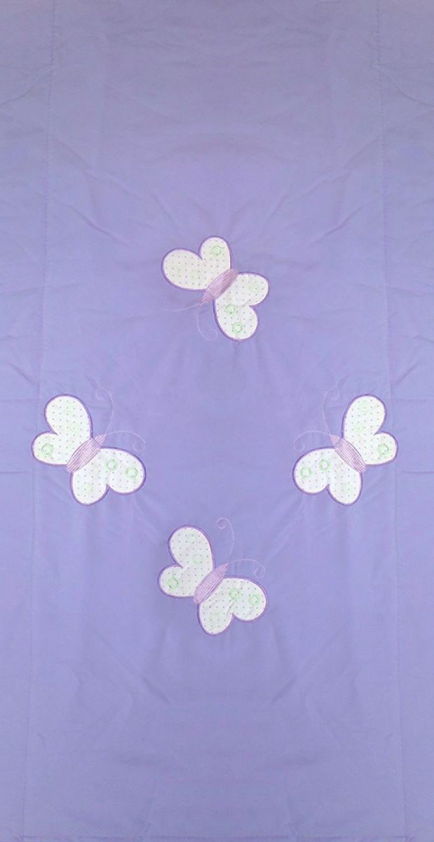 Acolchado Plaza y Media - Microfibra - (1,70 Ancho) Con Mariposa Bordada