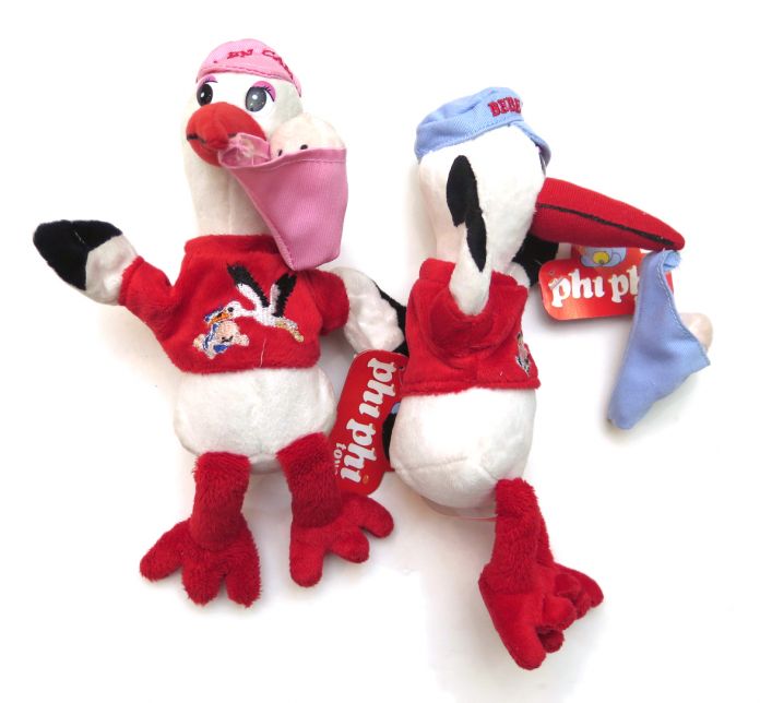 Peluche de Cigueña con Gorra y Bebe