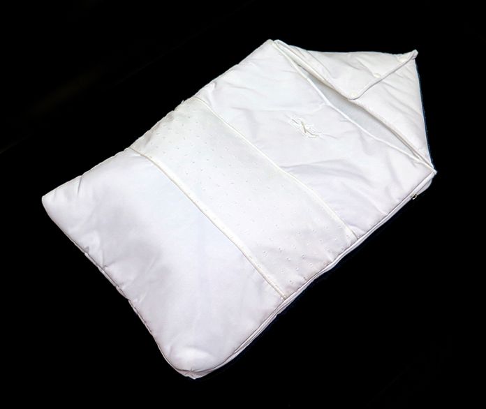 Portaenfant Con Capucha y Guarda de Plumeti