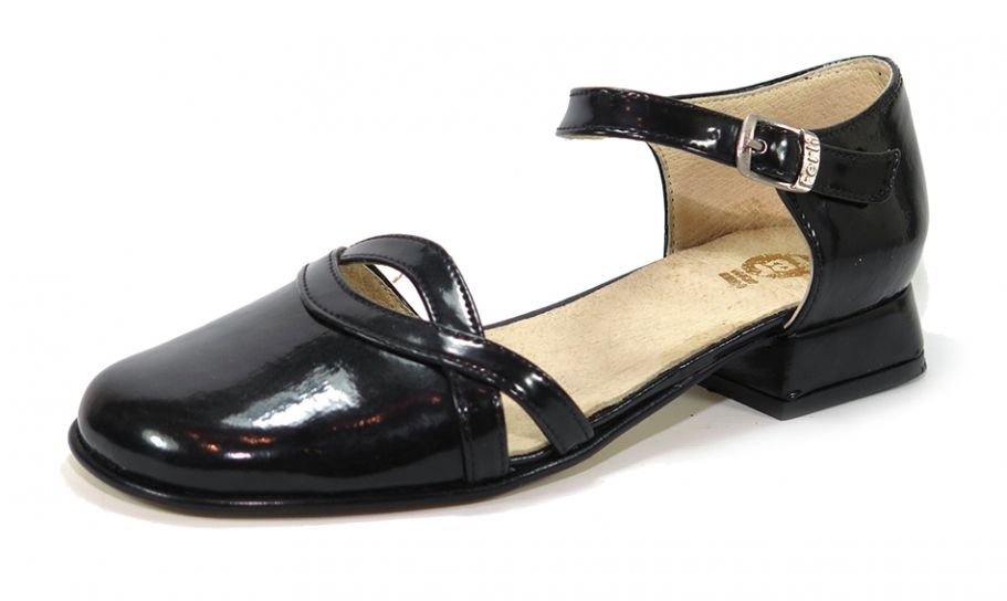 Zapato Charol Con Taco y Hebilla