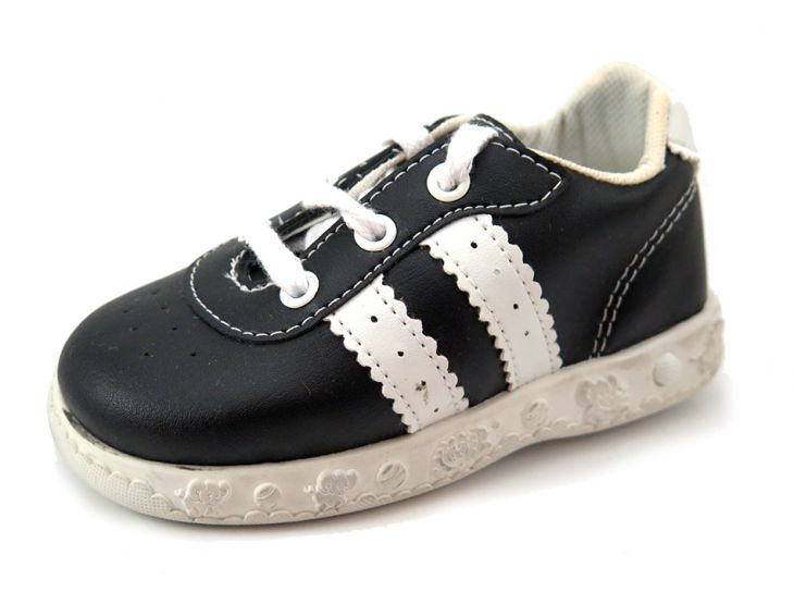 Zapatillas Con Cordon Cuerina Con Rayas