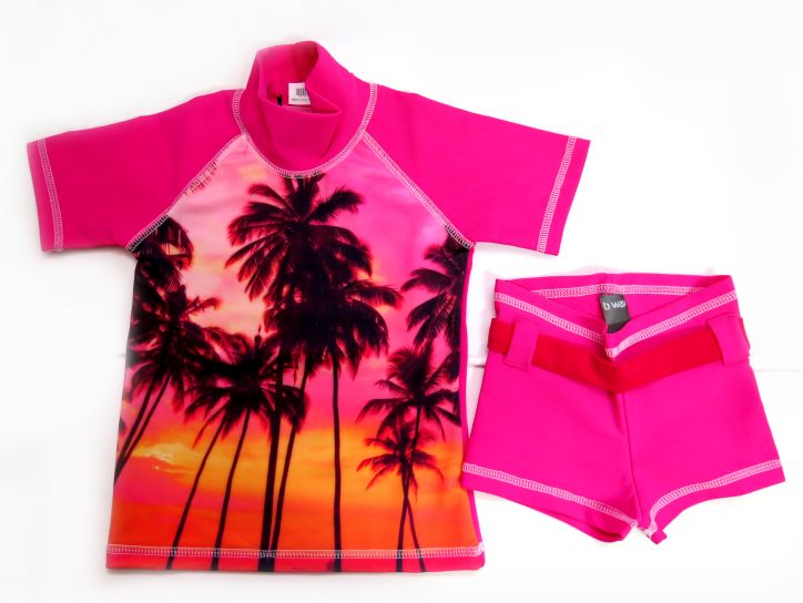 Conjunto Remera Manga Corta y Short de Lycra Playero Estampado