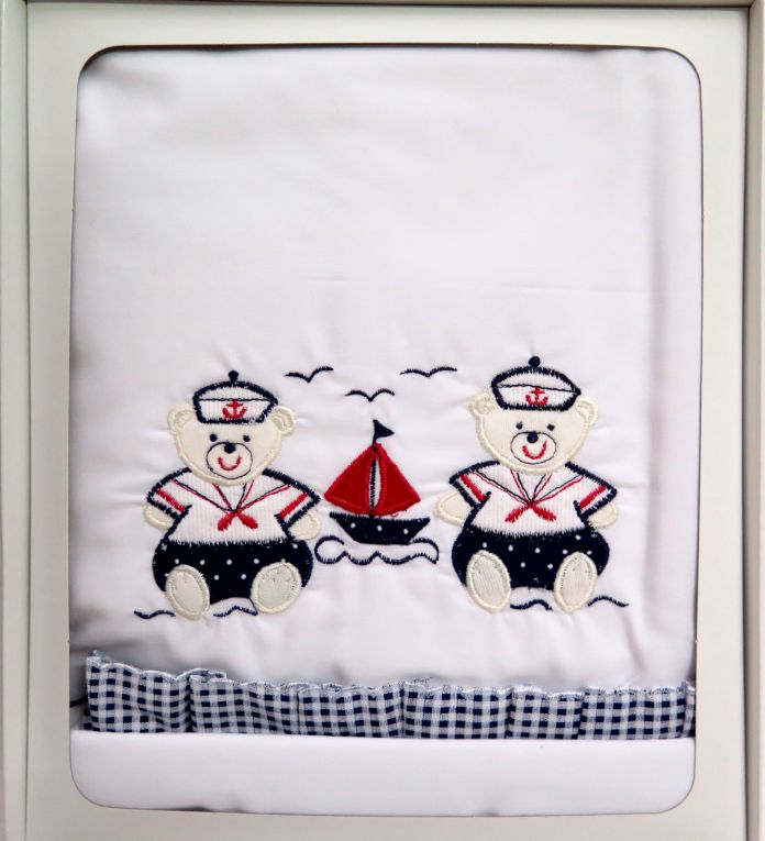 Sabana Bordada en Caja Para Cuna 3 piezas