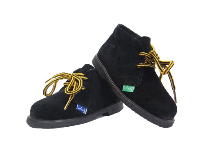 Bota de Gamuza Con Cordon