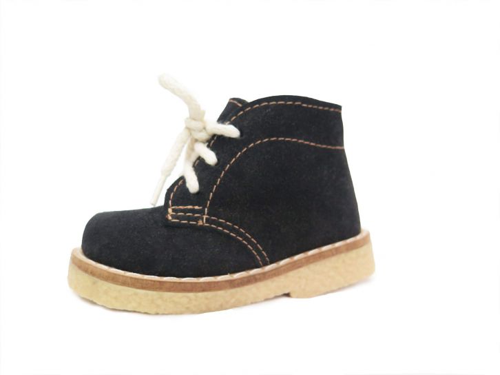 Bota de Gamuza Goma Crepe Con Cordon