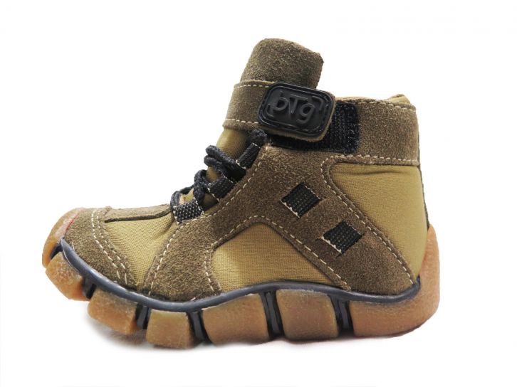 Borcego de Gamuza Con Cordon y Velcro