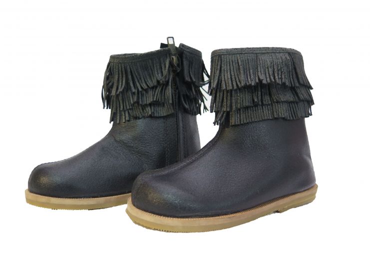 Bota Corta Con Cierre y Flecos Jessy