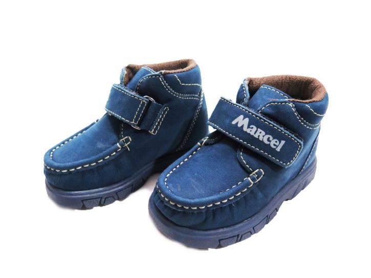 Bota de Nobuk Con Velcro y Costura