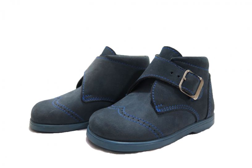 Bota Nobuk Con Hebilla