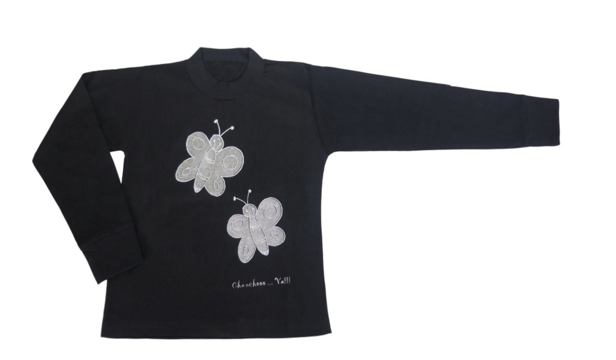 Remera Manga Larga Estampado Mariposa Brillante