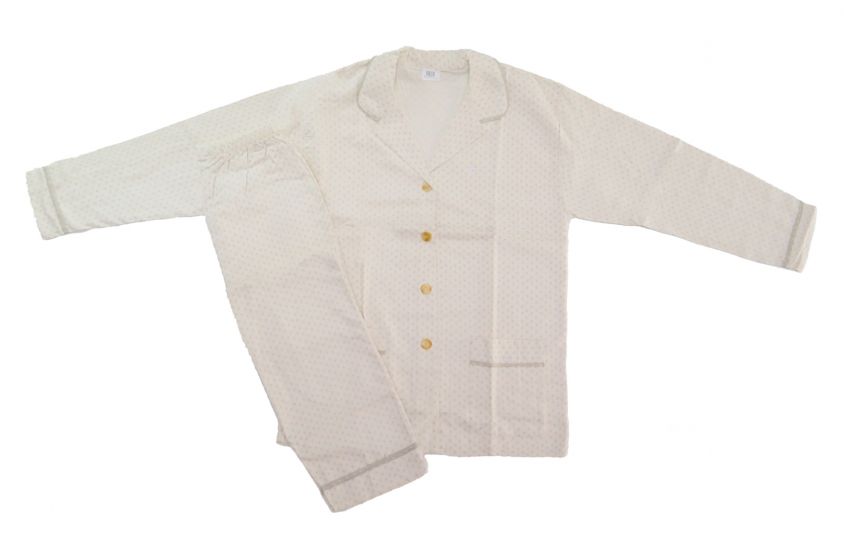 Pijama Invierno Viyela Boton Estampado  Florcitas con Bies en el cuello