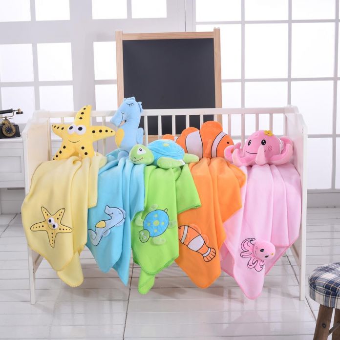 Frazada Polar Lisa Funcional con Muñeco Tortuga