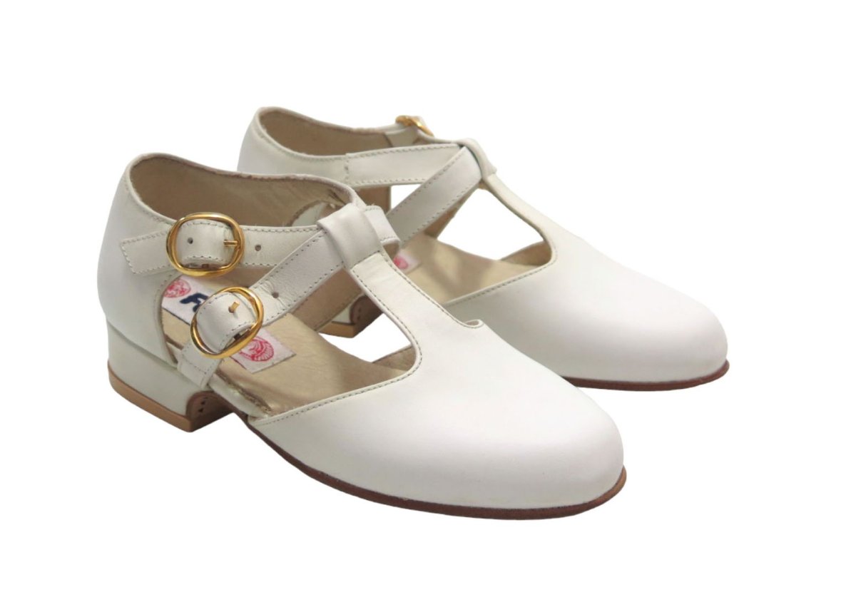 Zapato de Cuero con Taco Forrado y Doble Hebilla