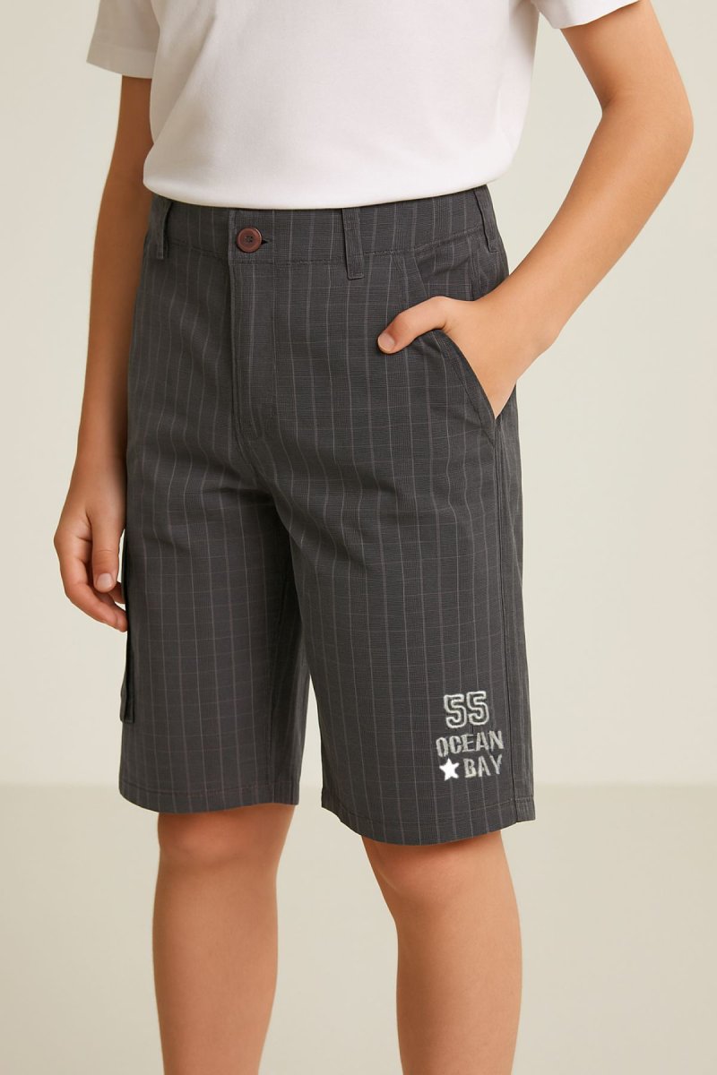 Bermuda de Gabardina con Bolsillo Cargo Estampado Cuadros