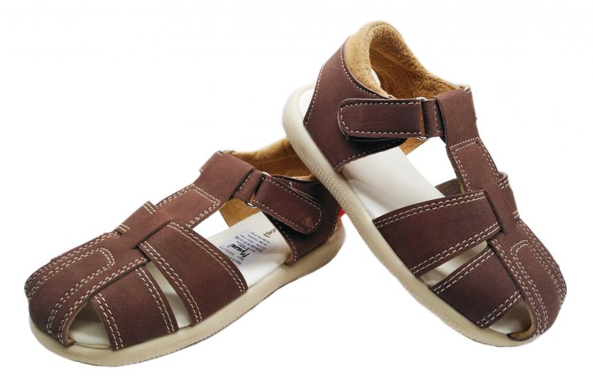 Sandalia Franciscana con Velcro de Cuero