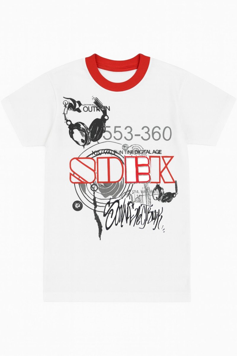 Remera Manga Corta Estampado Auriculares