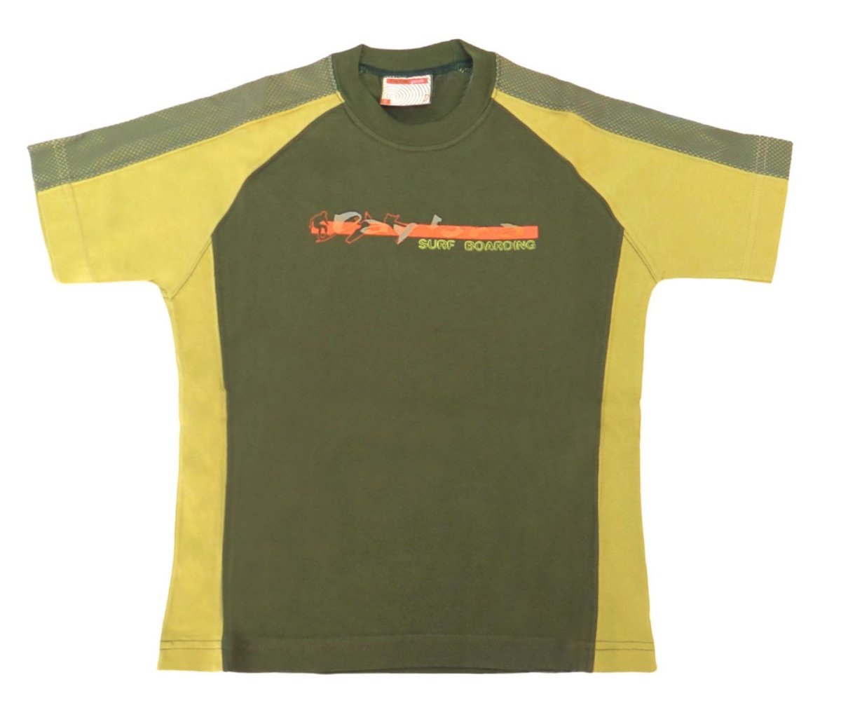 Remera Manga Corta Estampado Surf Boarding