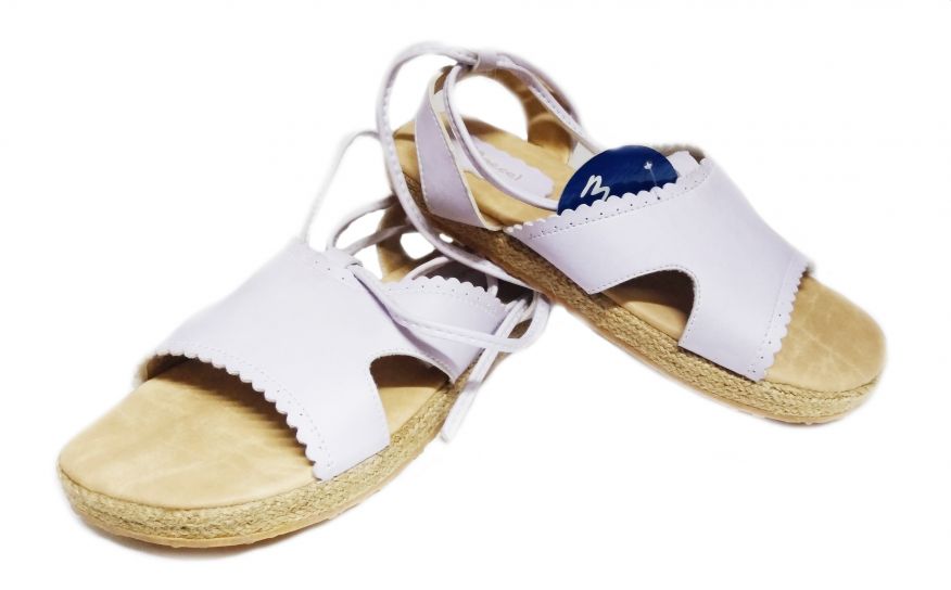 Sandalia con tira en tobillo Giovann Yute