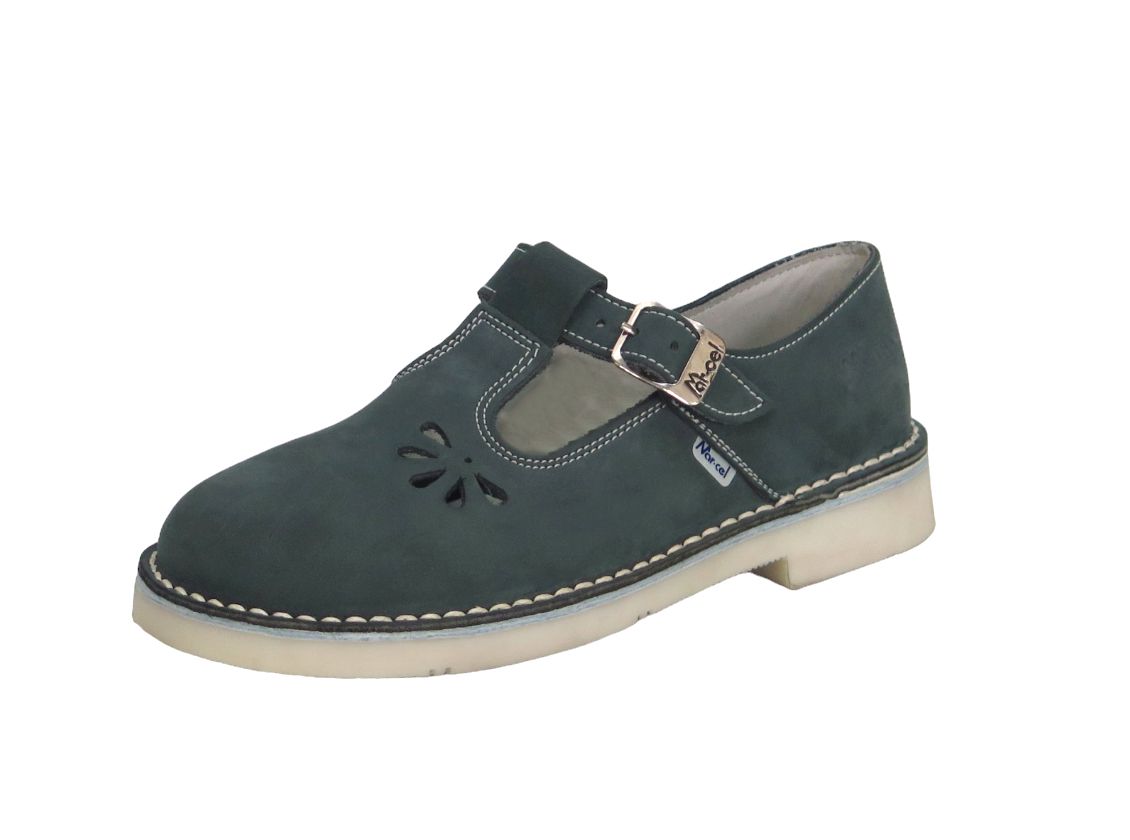 Guillermina Nobuk  Flor Calada Con Hebilla