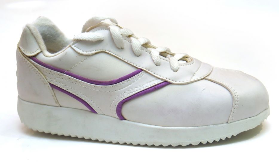 Zapatilla Cuerina Cordon