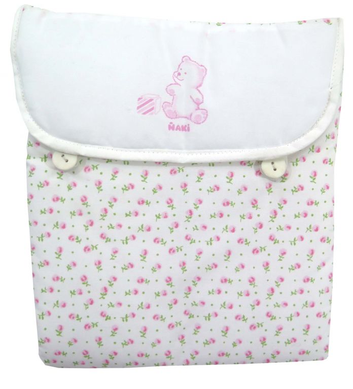 Cambiador Estampado y cierre con dos botones