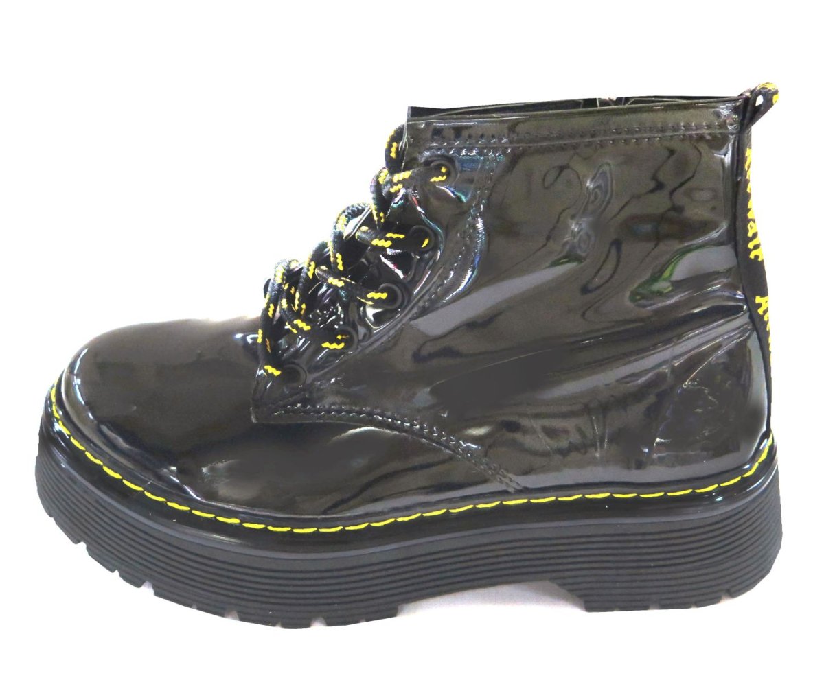 Borcego negro charol