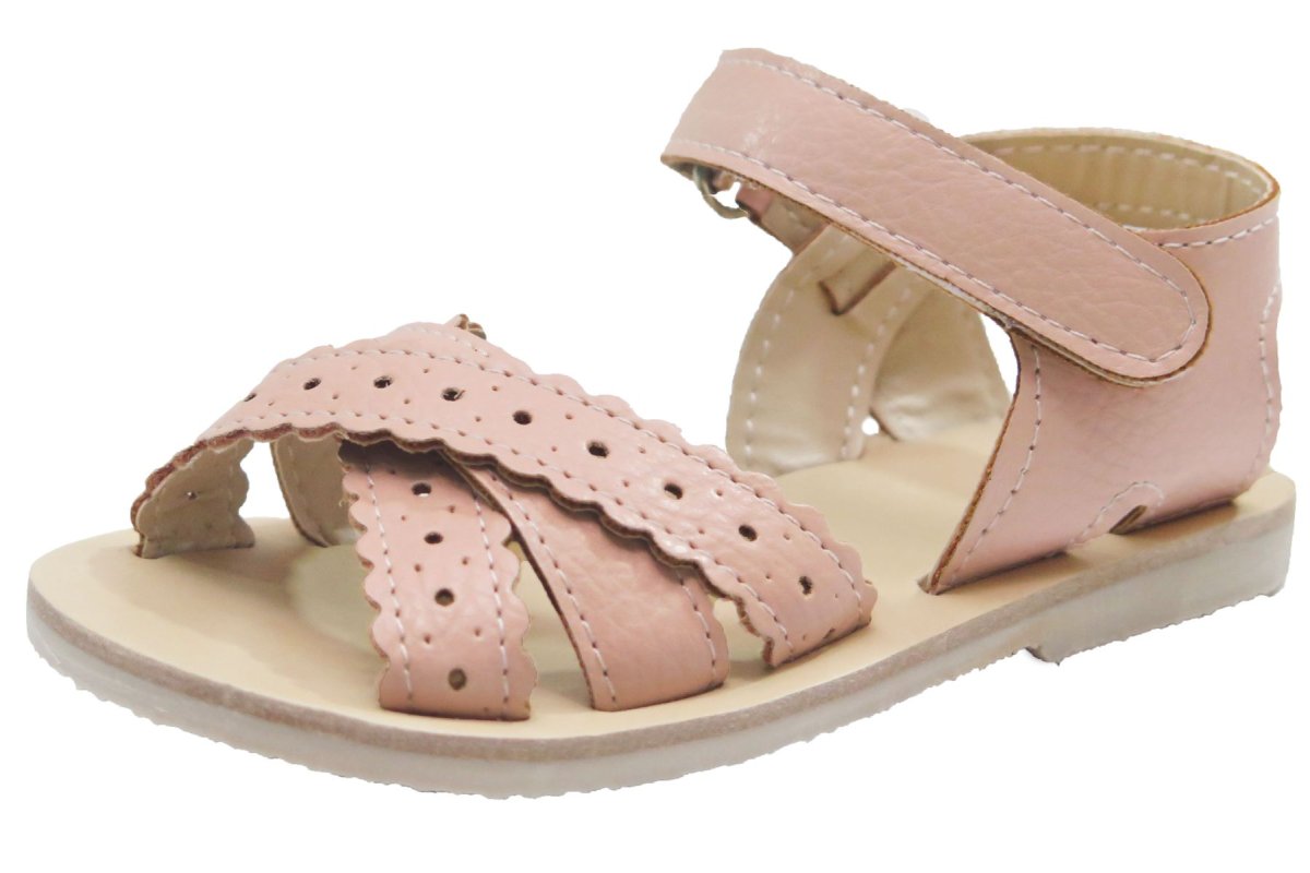 Sandalia Con Tiras Cruzadas