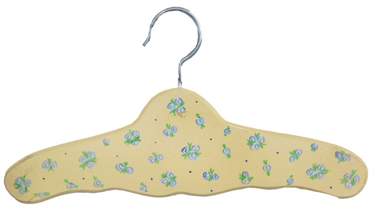 Percha de madera pintada con forma