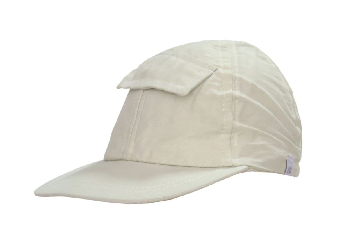 Gorro Cap - con Visera - Con aplique simil bolsillo - con Elastico