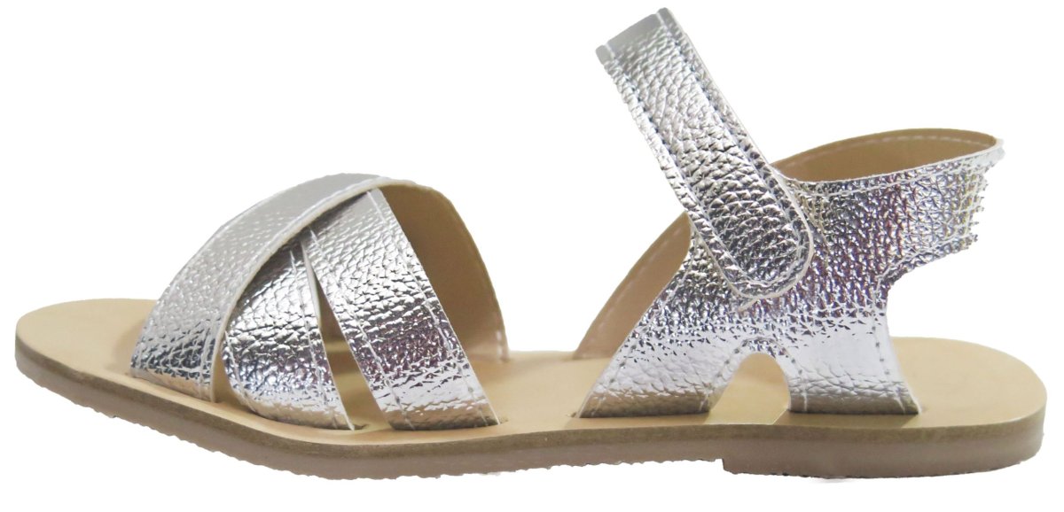 Sandalia Con Tiras Cruzadas