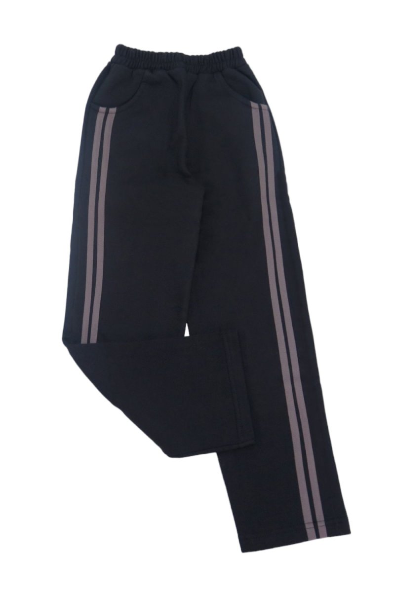 Pantalon Frizado con rayas tipo adidas y bolsillo. Recto