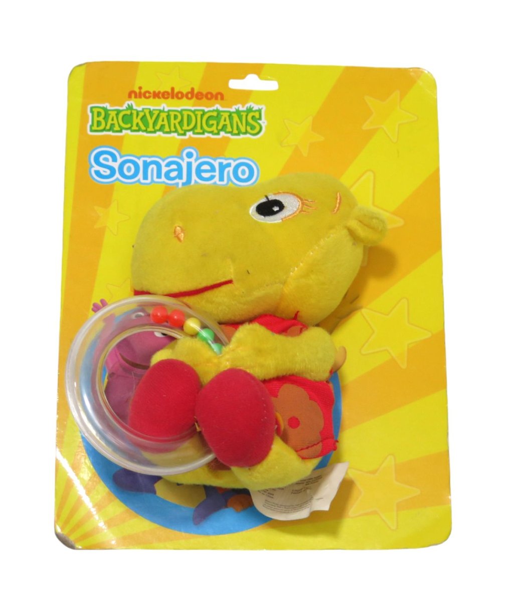 Peluche backyardigans con sonajero argolla plastica.