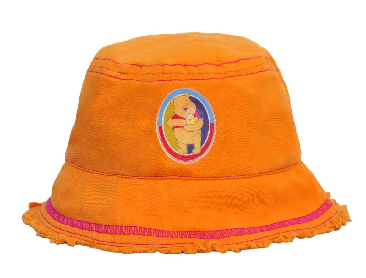 Gorro Piluso con Flecos y Pooh en Holograma