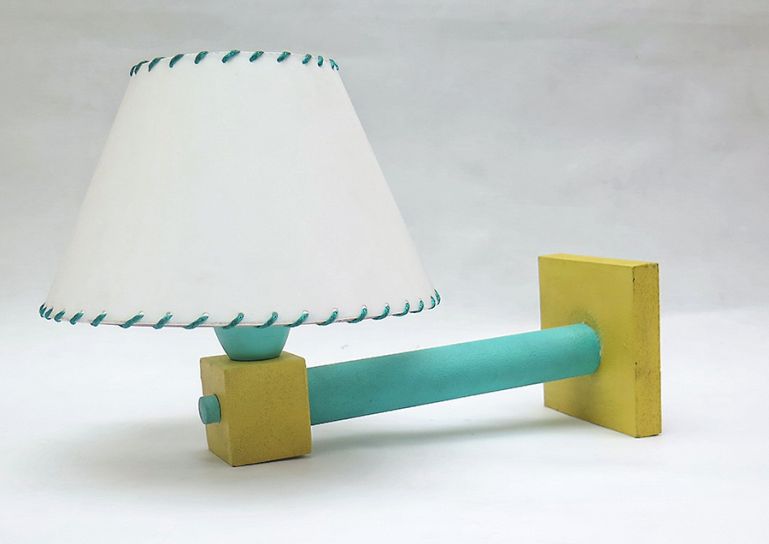 Aplique Lampara para Pared en forma de L.