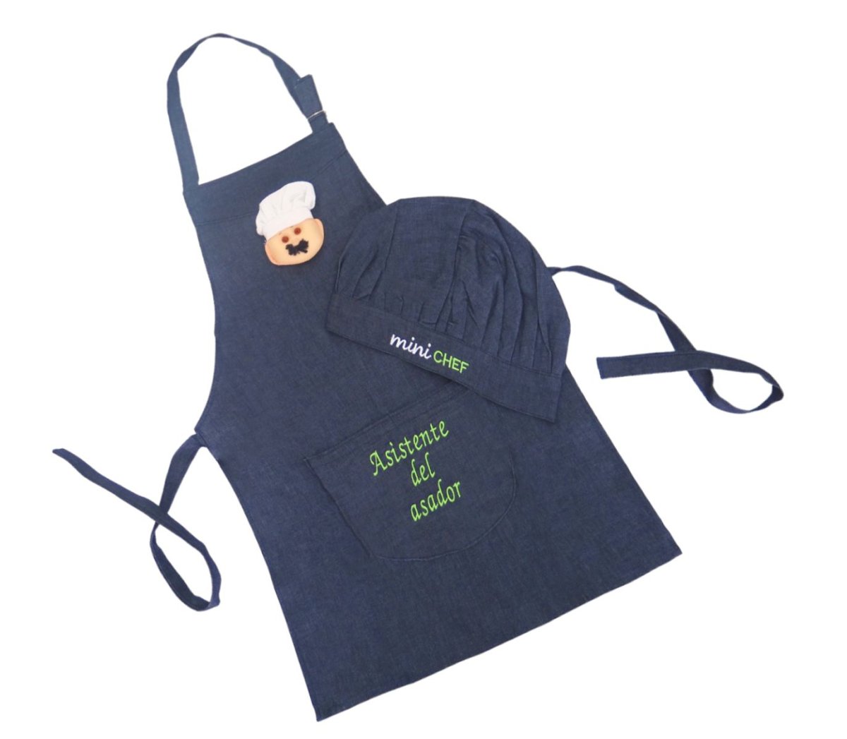 Delantal de cocina con texto en bolsillo frontal. Incluye gorro de cocinero