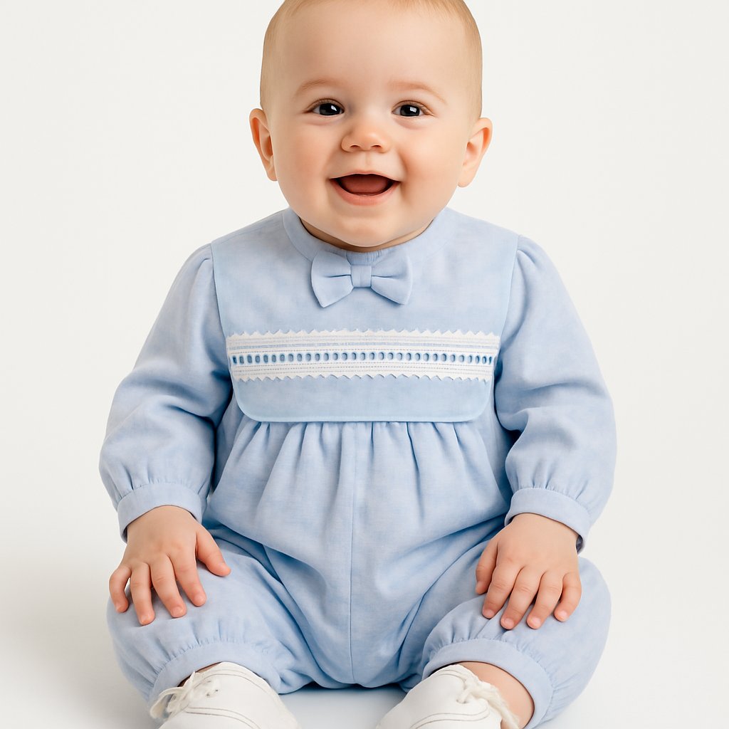 Enteritos Babucha cuello con puntilla y moño manga larga