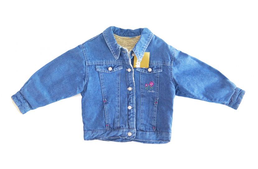 Campera de Jean con Cordero Interno Bordado Flores