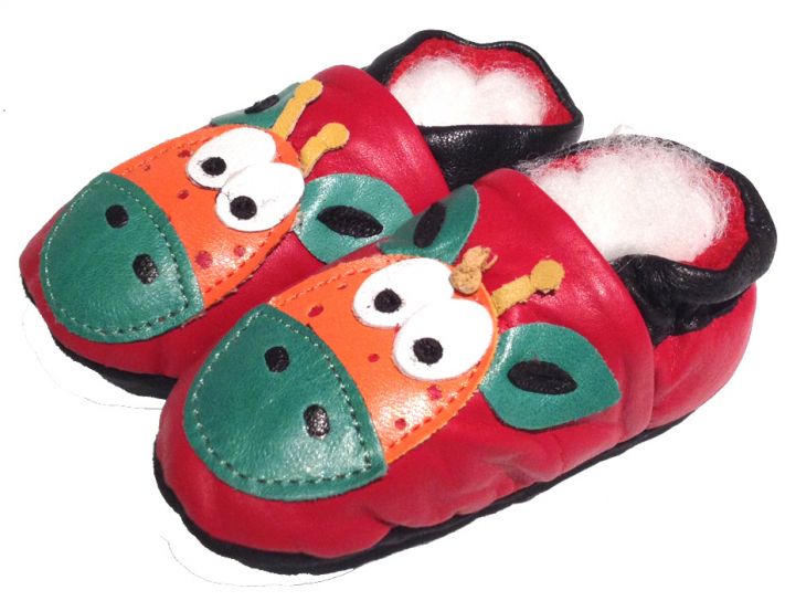 Zapatitos no caminante con caritas