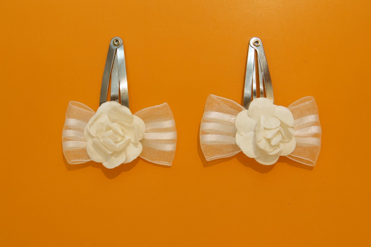 Tic Tac Moño Con Flor