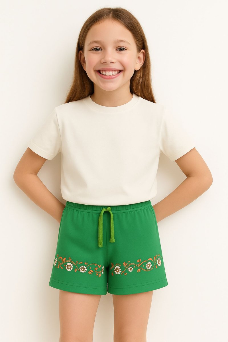 Short  Algodon Rustico Con Cintura Regulable Con Detalles En Flores