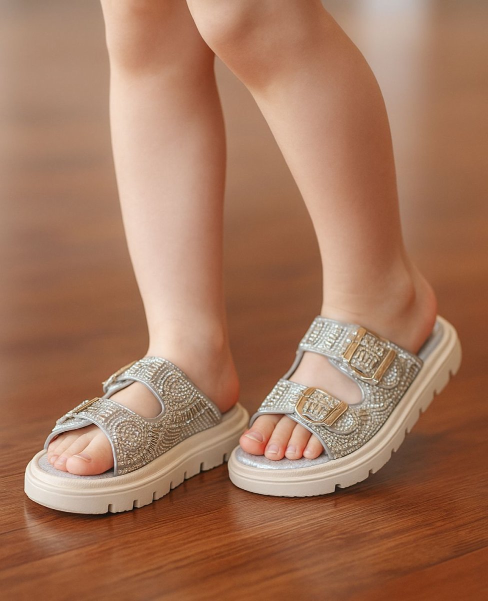 Sandalia Ajustable Pullman Con Strass Liviana