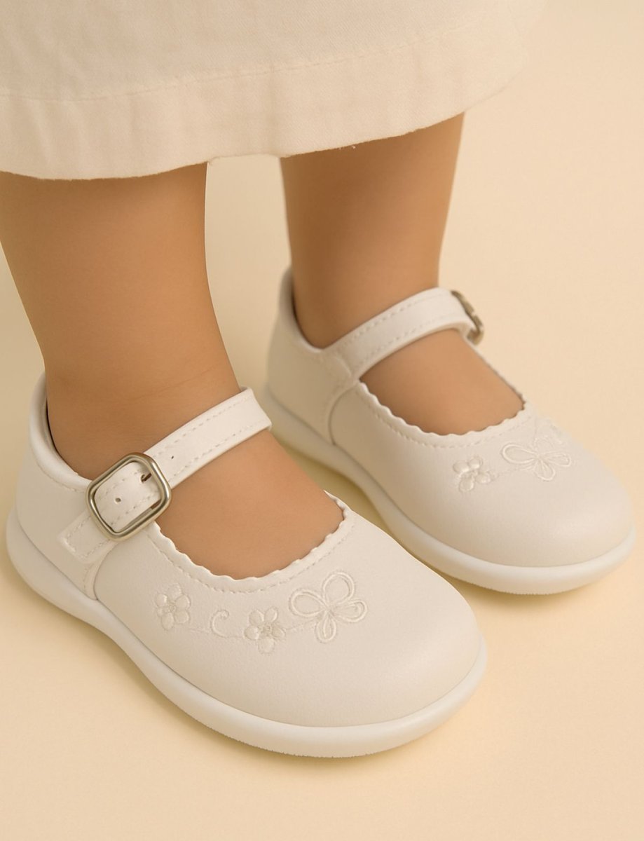 Guillermina Simil Cuero Bordada Con Flores y Mariposas